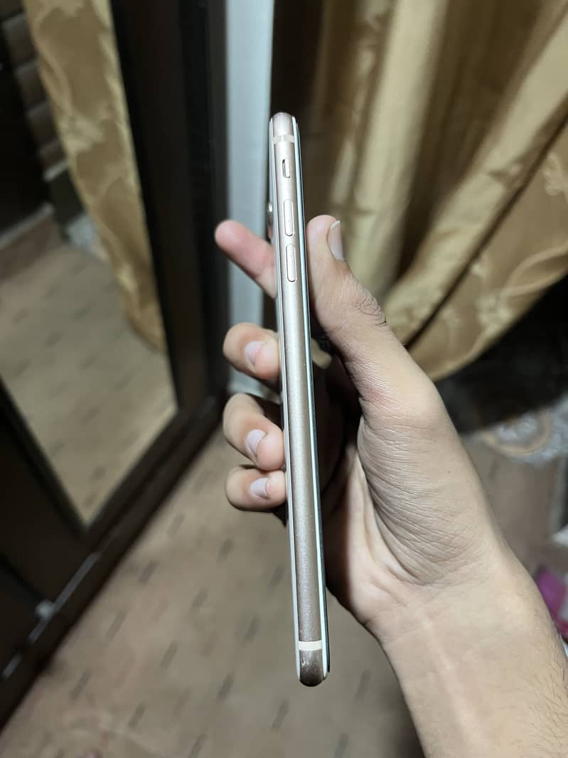 Apple iPhone 8 Plus pta 1