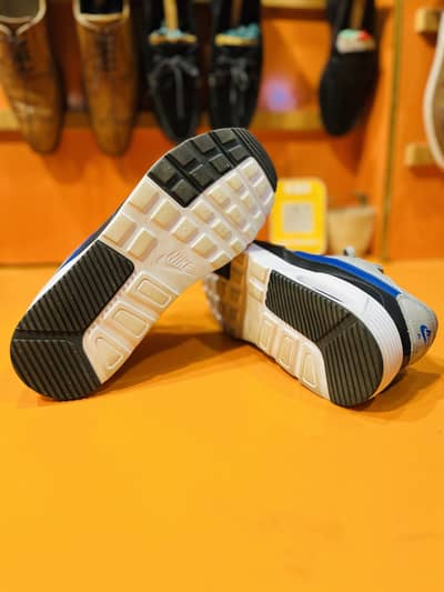 Original puma condition 10/10 size Uk 10 number euro 44 size