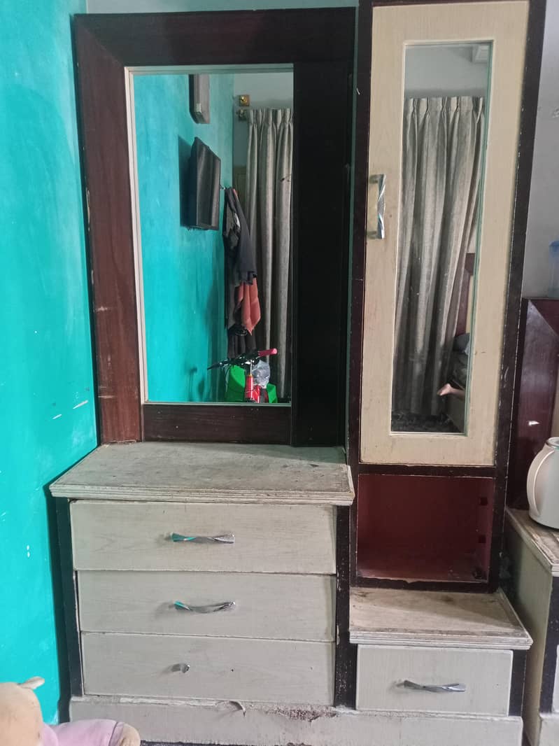 bed & furniture 1