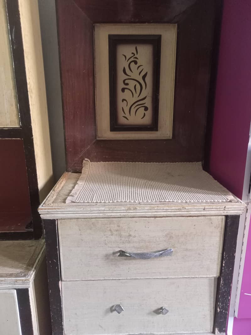 bed & furniture 2