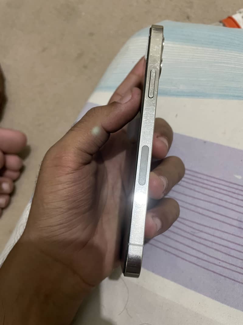 Apple iPhone 12 Pro 0