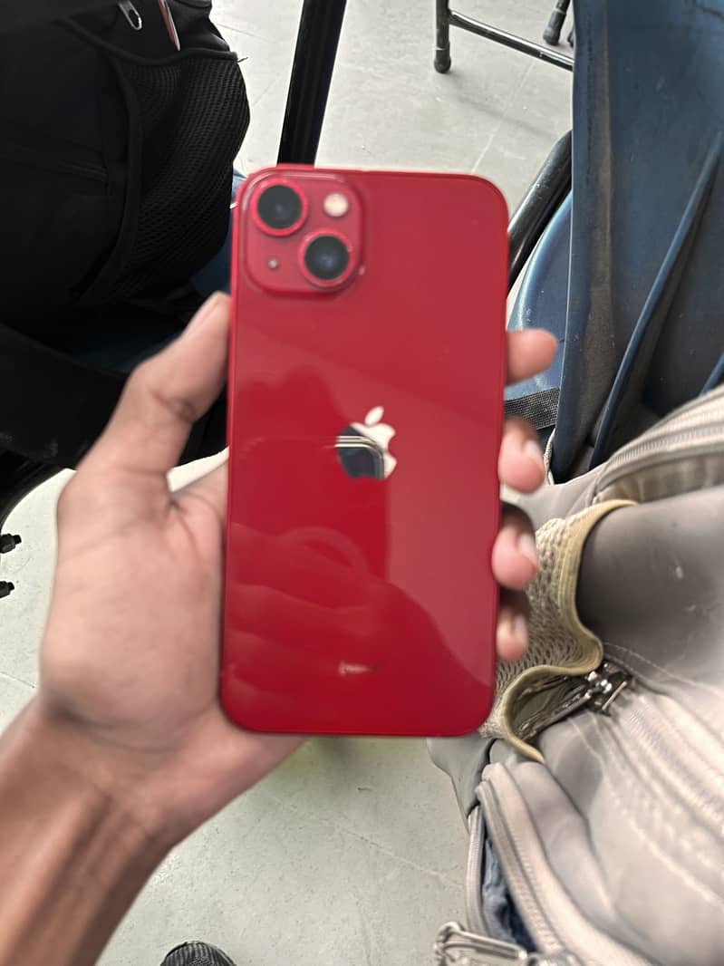 Apple iPhone 13 4