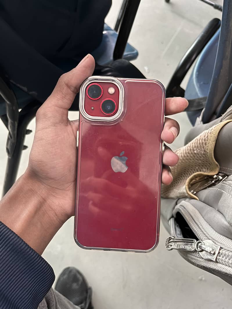 Apple iPhone 13 5