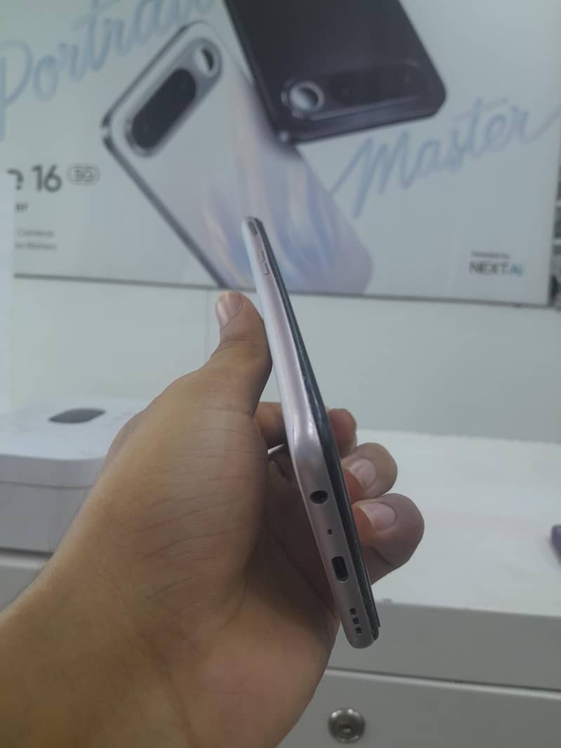 OPPO A76 4