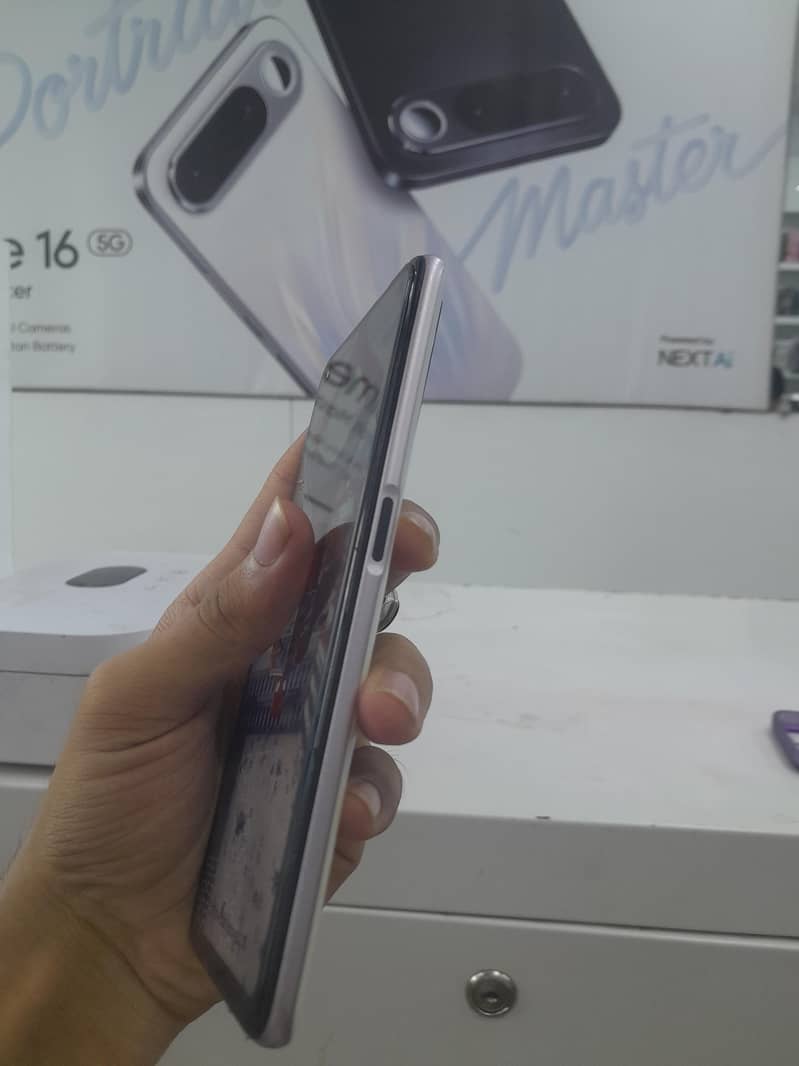 OPPO A76 5