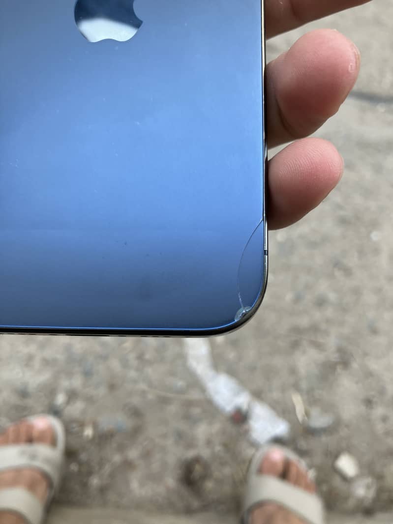 Apple iPhone 15 Pro 6