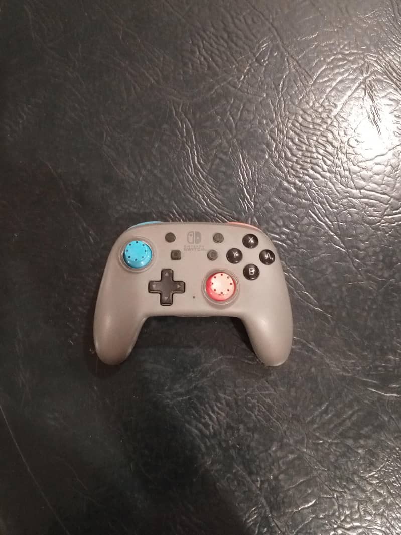Nintendo Switch - Wireless Controller 0