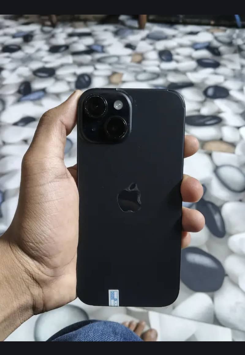 Apple iPhone 15 2