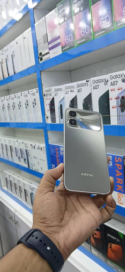 Smart20 Infinix 4GB+12⁸GB BoxPack Official Warranty Only Rs:9999