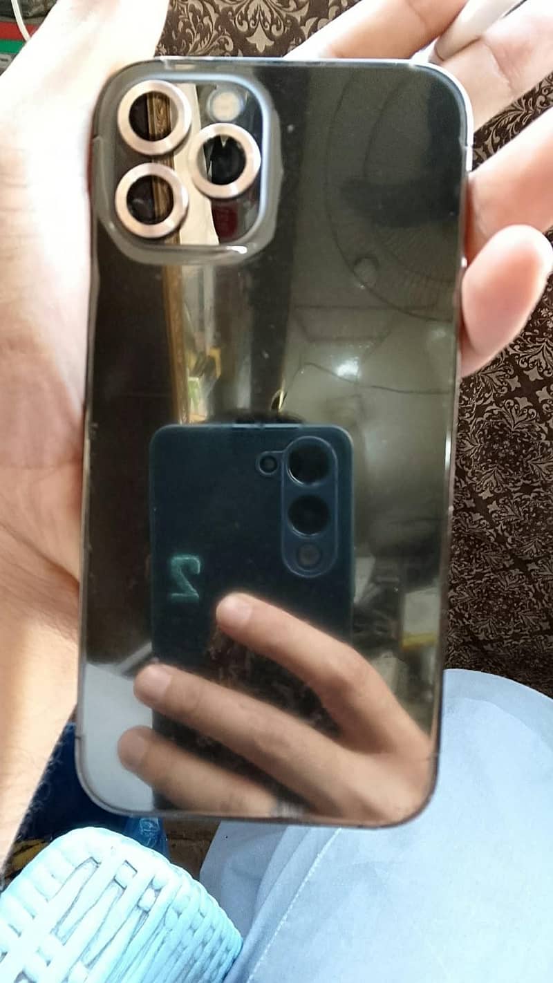 Apple iPhone 12 Pro 1