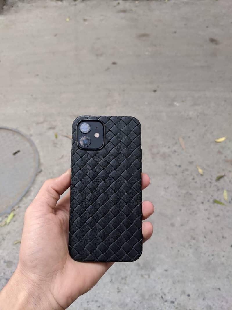 Apple iPhone 12 1