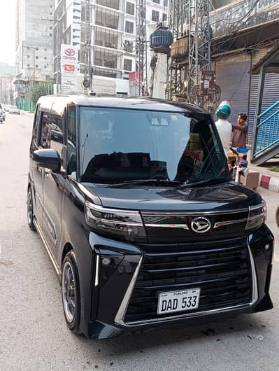 Daihatsu Tanto 2022