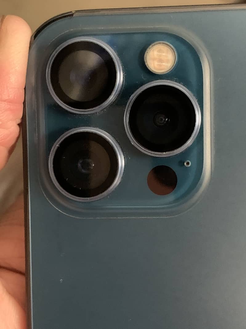 Apple iPhone 12 Pro Max 1