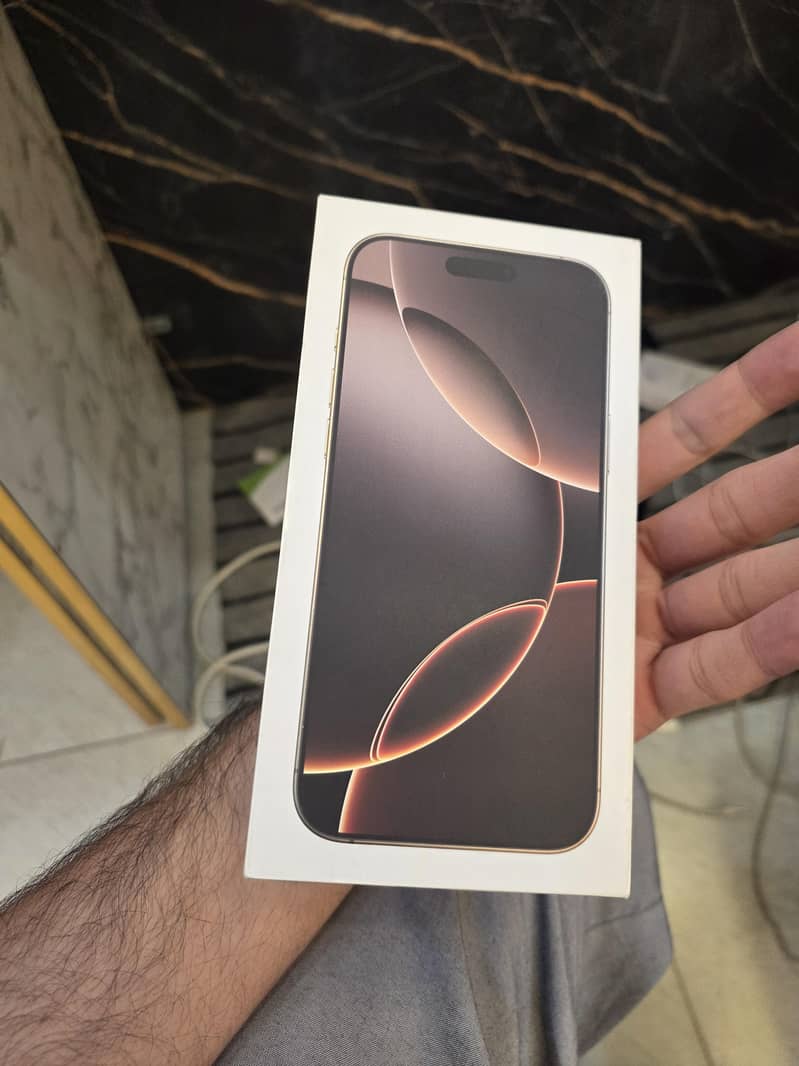 Apple iPhone 16 pro max 1