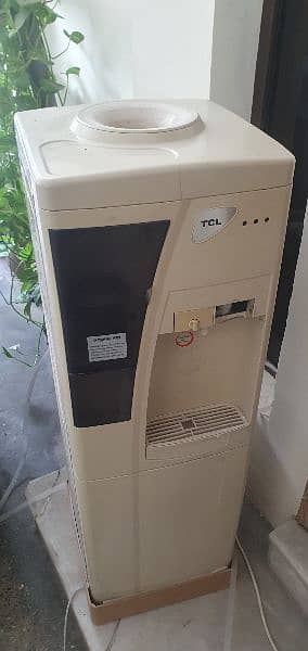 TCL Water Dispenser