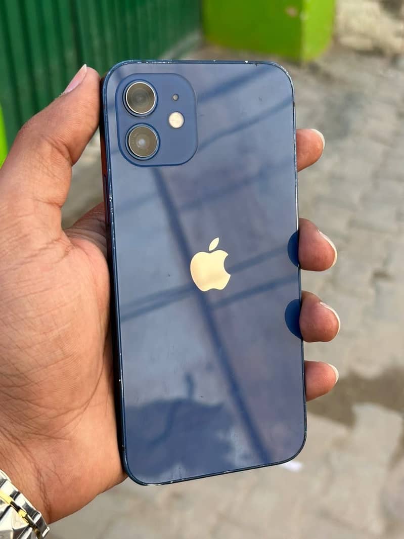 Apple iPhone 12 2