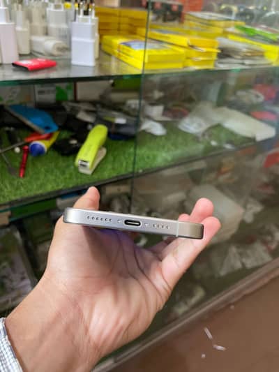 15pro max 256gb complete box jv 85 health 10by10 silver titanium