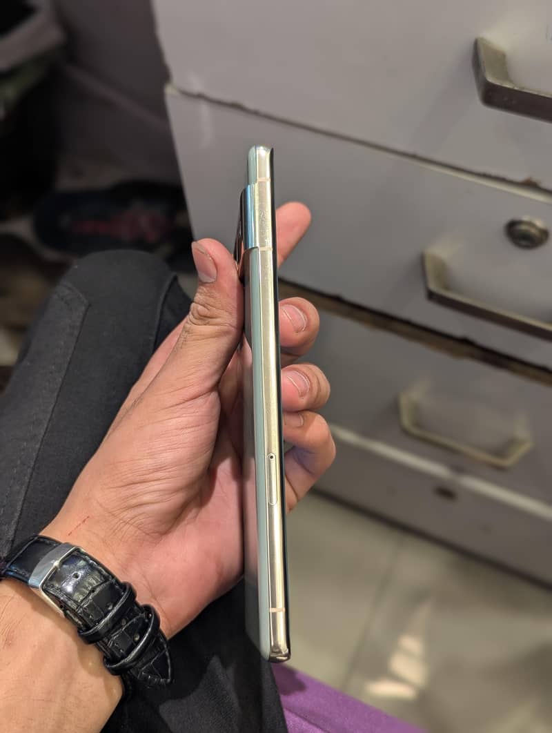 Google Pixel 7 Pro 2
