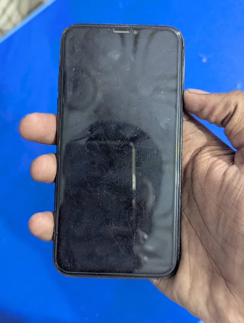 Apple iPhone X 3