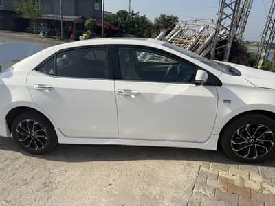Toyota Altis Grande 2023