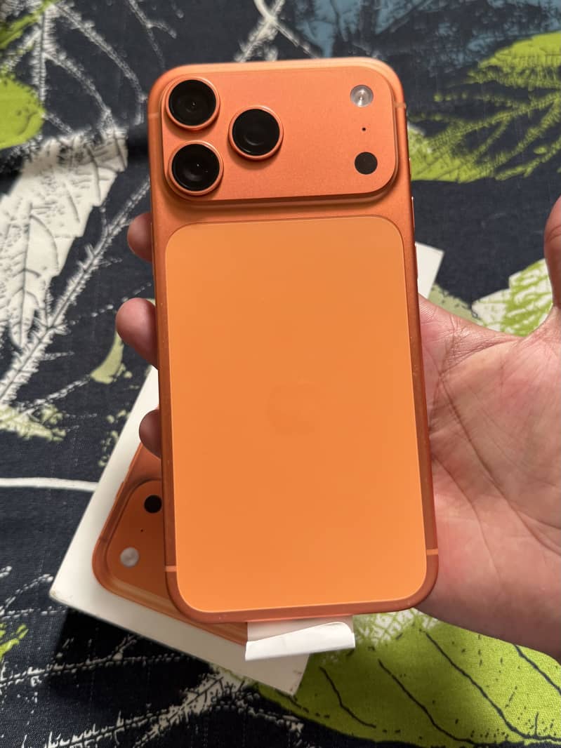 Apple iPhone 17 Pro Max 1