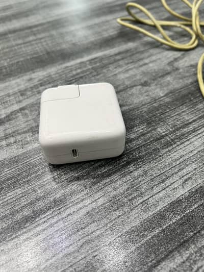 Apple Original 30W Charger