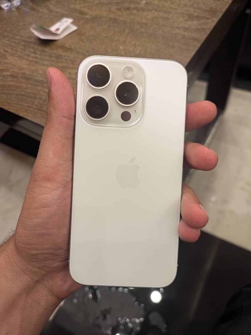 Apple iPhone 15 Pro 1