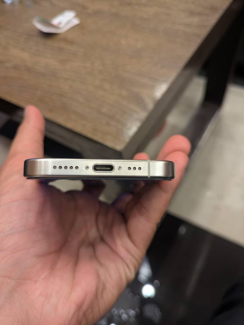 Apple iPhone 15 Pro 5