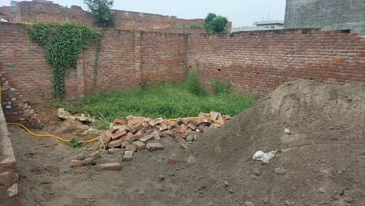 5 Marla Plot For Urgent Sale