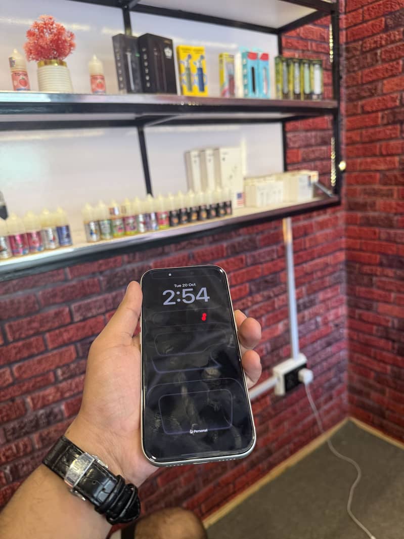 Apple iPhone 17 Pro 4