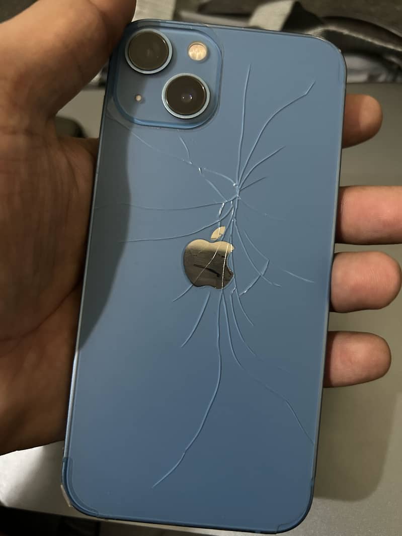 Apple iPhone 13 3