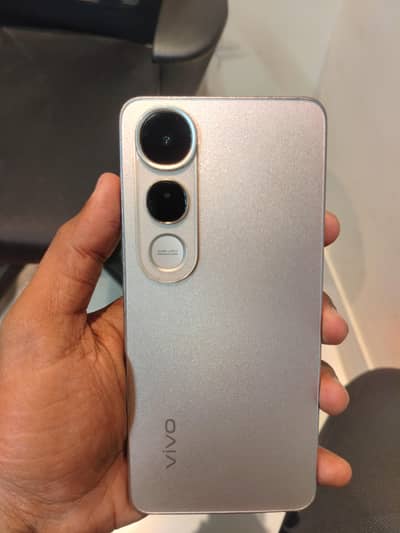Vivo V50 Lite