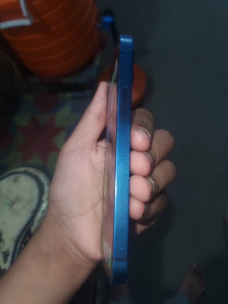 Apple iPhone 12 mini 1