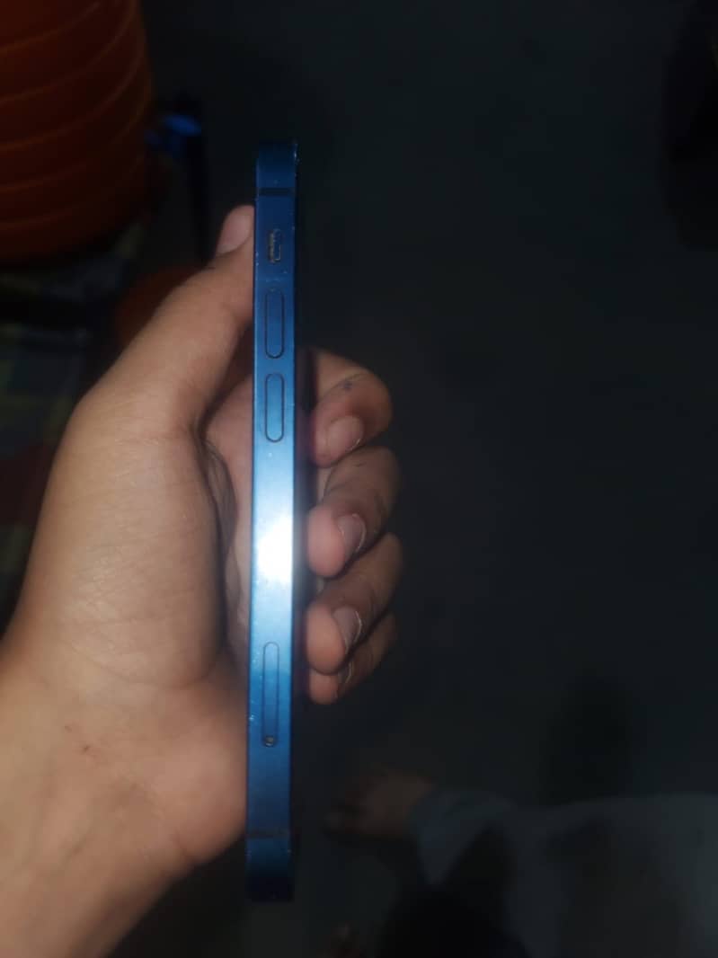 Apple iPhone 12 mini 3