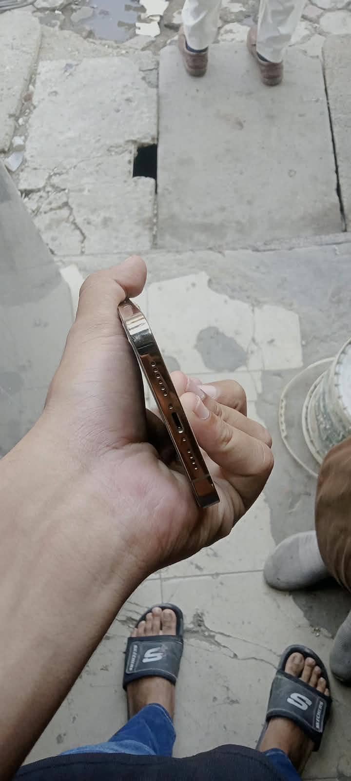 Apple iPhone 13 Pro Max 4