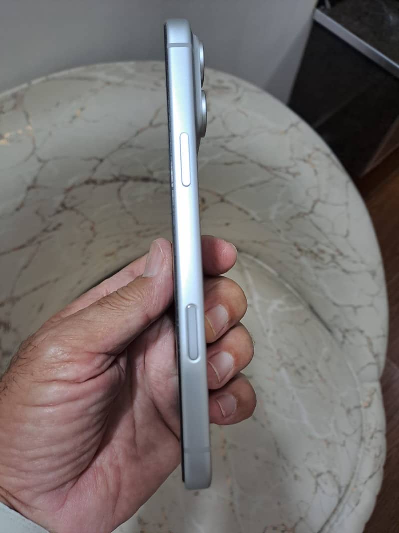 Apple iPhone 17 Pro Max 1
