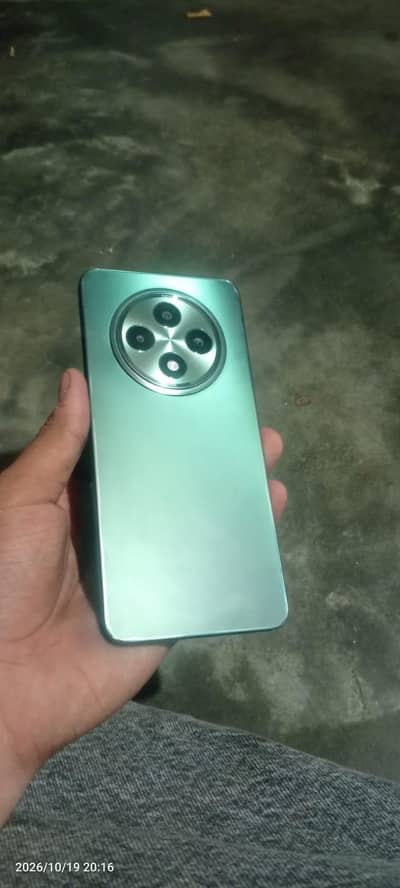 OPPO Reno 12F