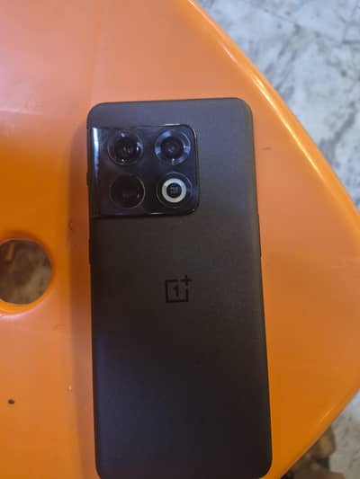 One Plus 10 Pro