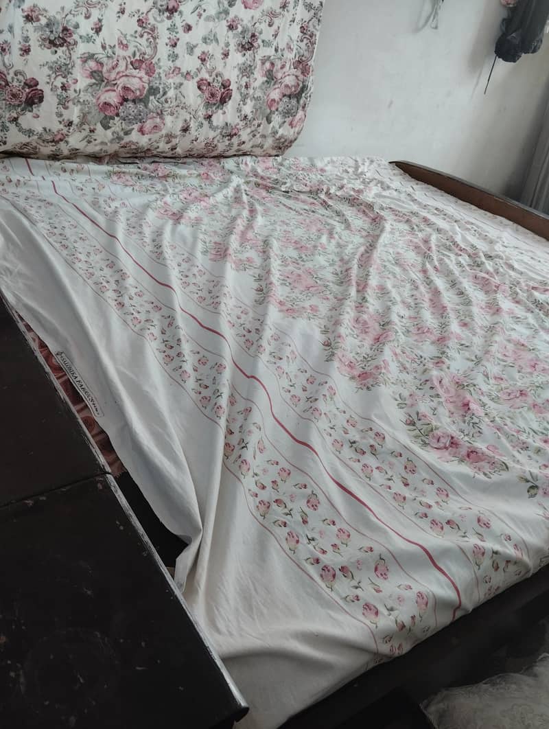 double bed hai 1