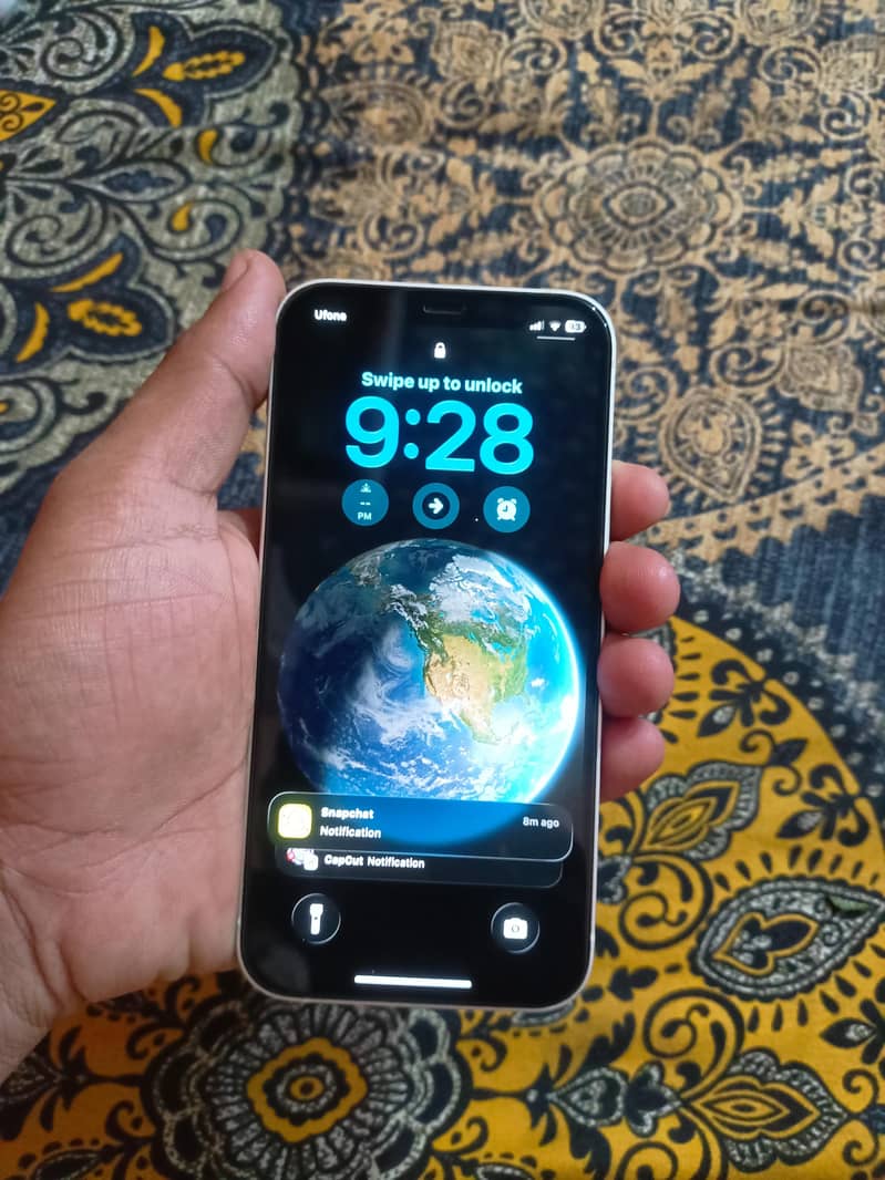 iPhone 12 1
