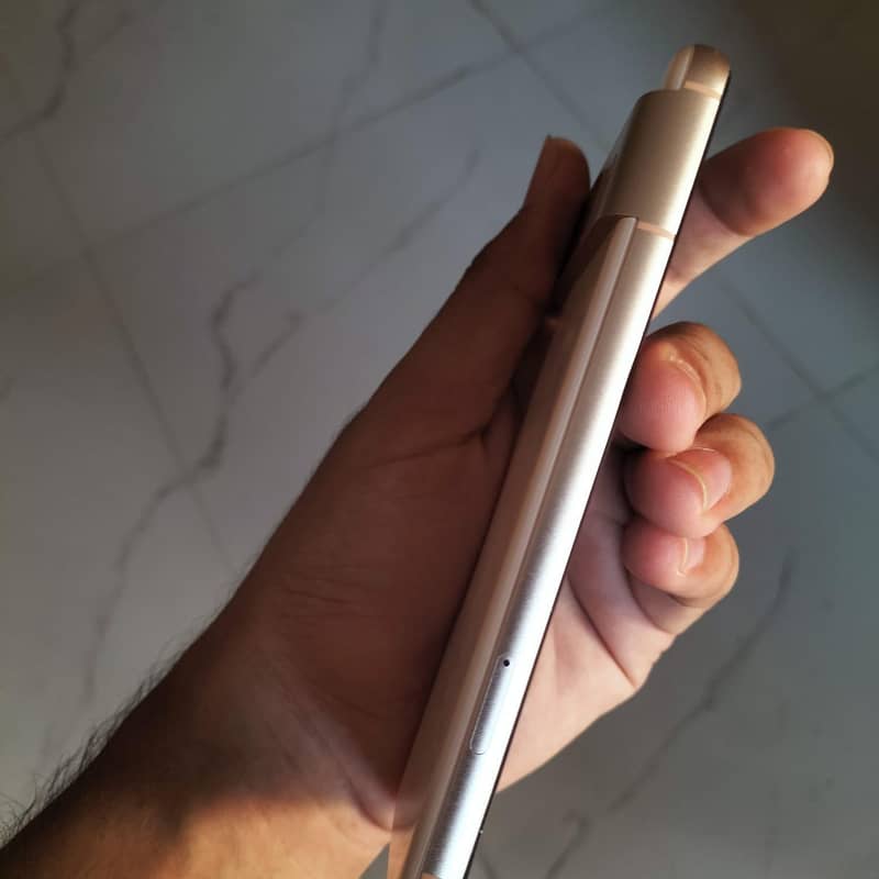 Google Pixel 8 2