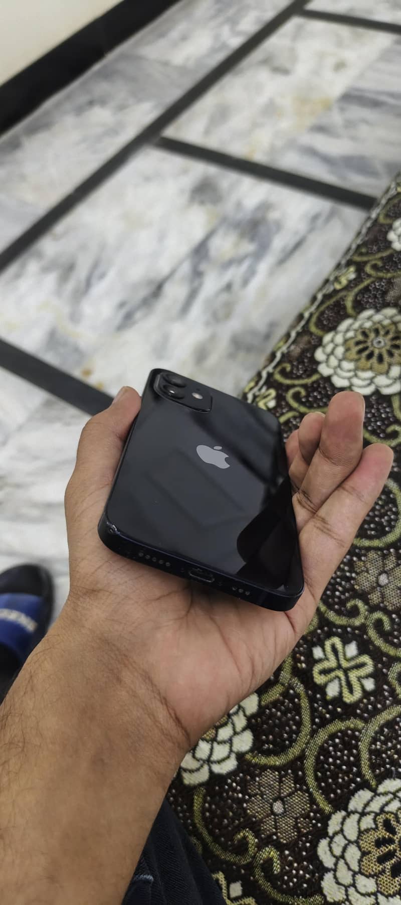 Apple iPhone 12 6