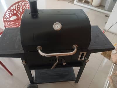 BBQ Grill Charcoal Smoker  Grill with Side Shelf