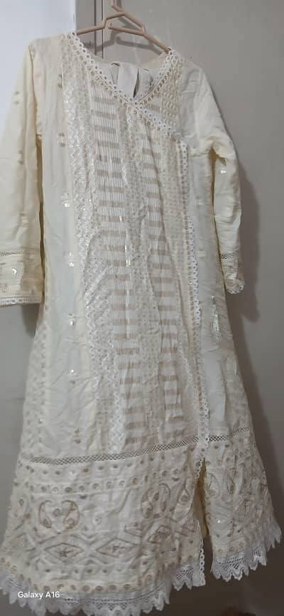 A1 condition ready to wear dress in 2k.