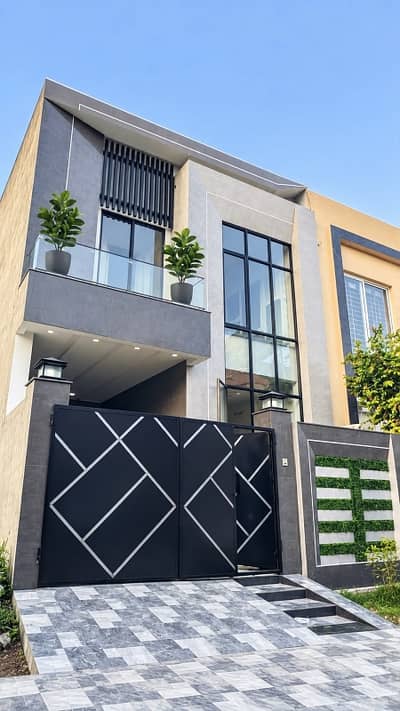 6.25 Marla Beautiful House For Sale In Paragon City