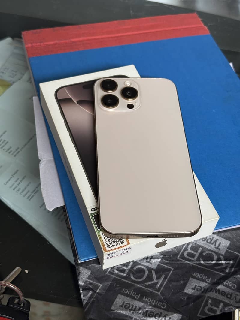 Apple iPhone 16 Pro Max 1