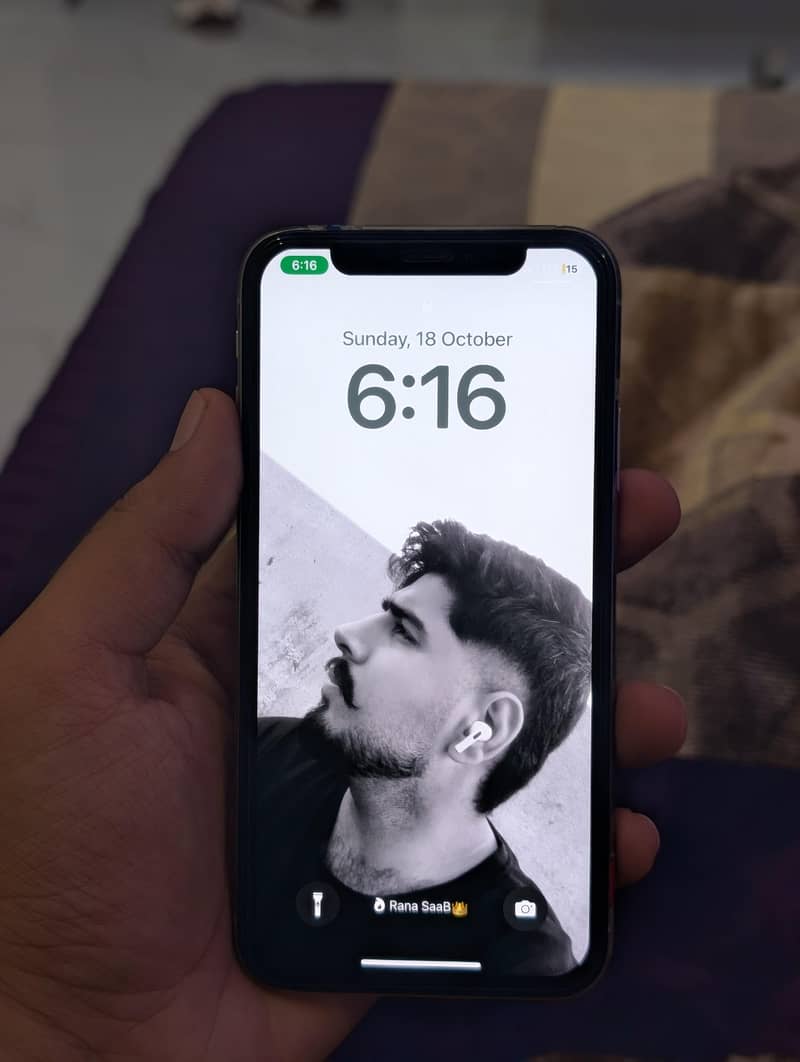 Apple iPhone X 0