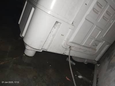 2 years used semi automatic washer and dryer 10 kg washing machine