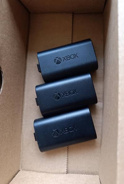 Xbox one s,x series s,x rechargeable batteries