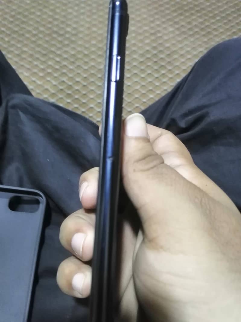 Apple iPhone SE 3